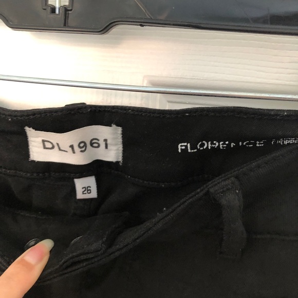 DL1961 Florence Coated Lace Up Sides Jean - Picture 6 of 9